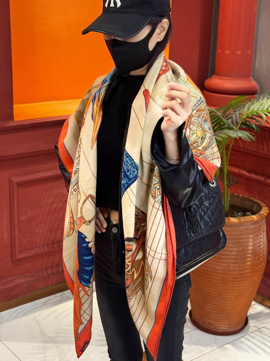 HERMES HERMES 25S SCARF 140 IN SILK CASERE 989485