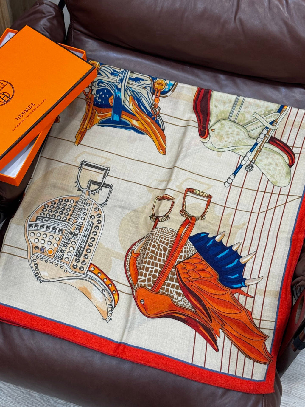 HERMES HERMES 25S SCARF 140 IN SILK CASERE 989485