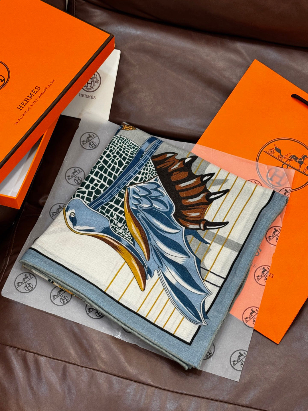 HERMES HERMES 25S SCARF 140 IN SILK CASERE 989488
