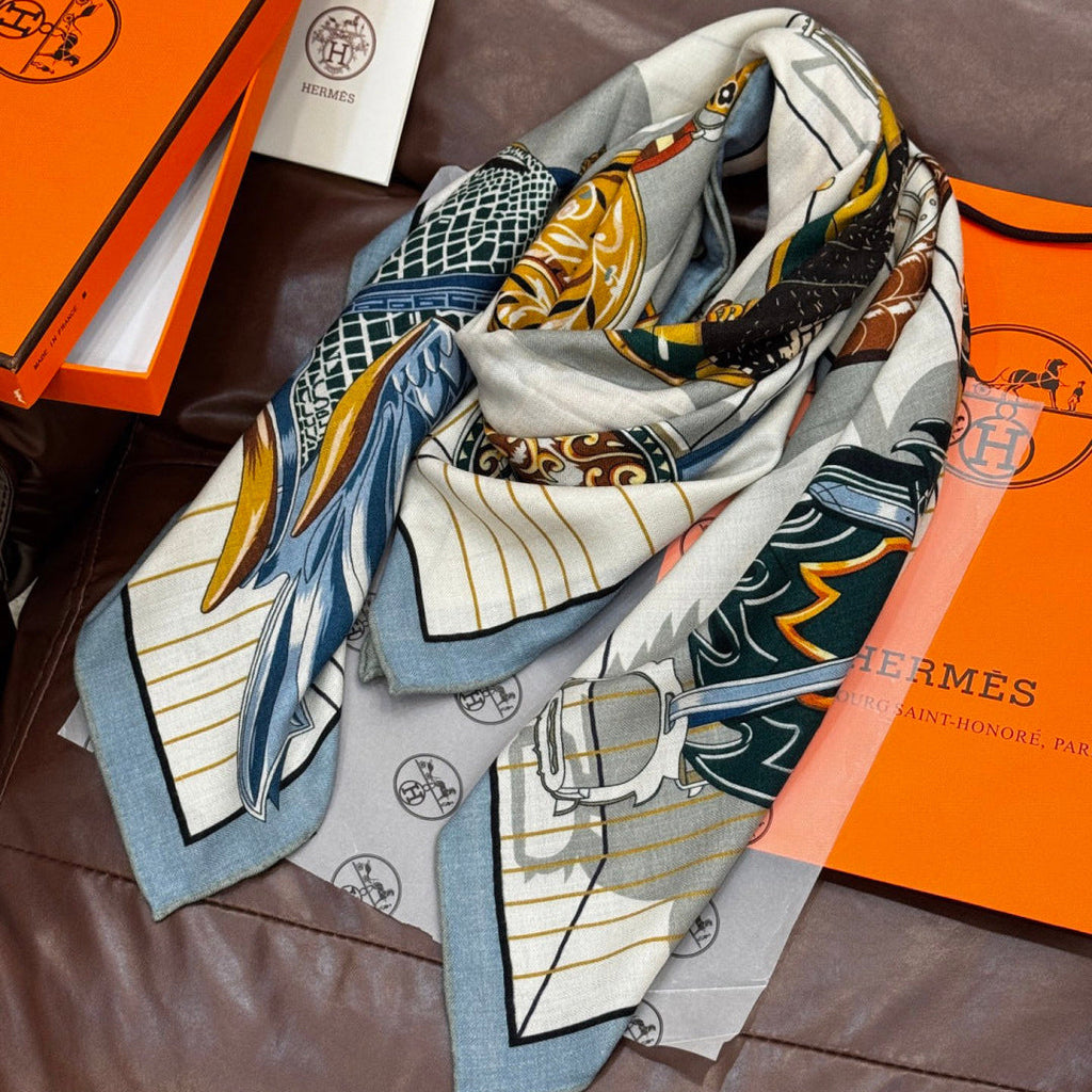 HERMES HERMES 25S SCARF 140 IN SILK CASERE 989488