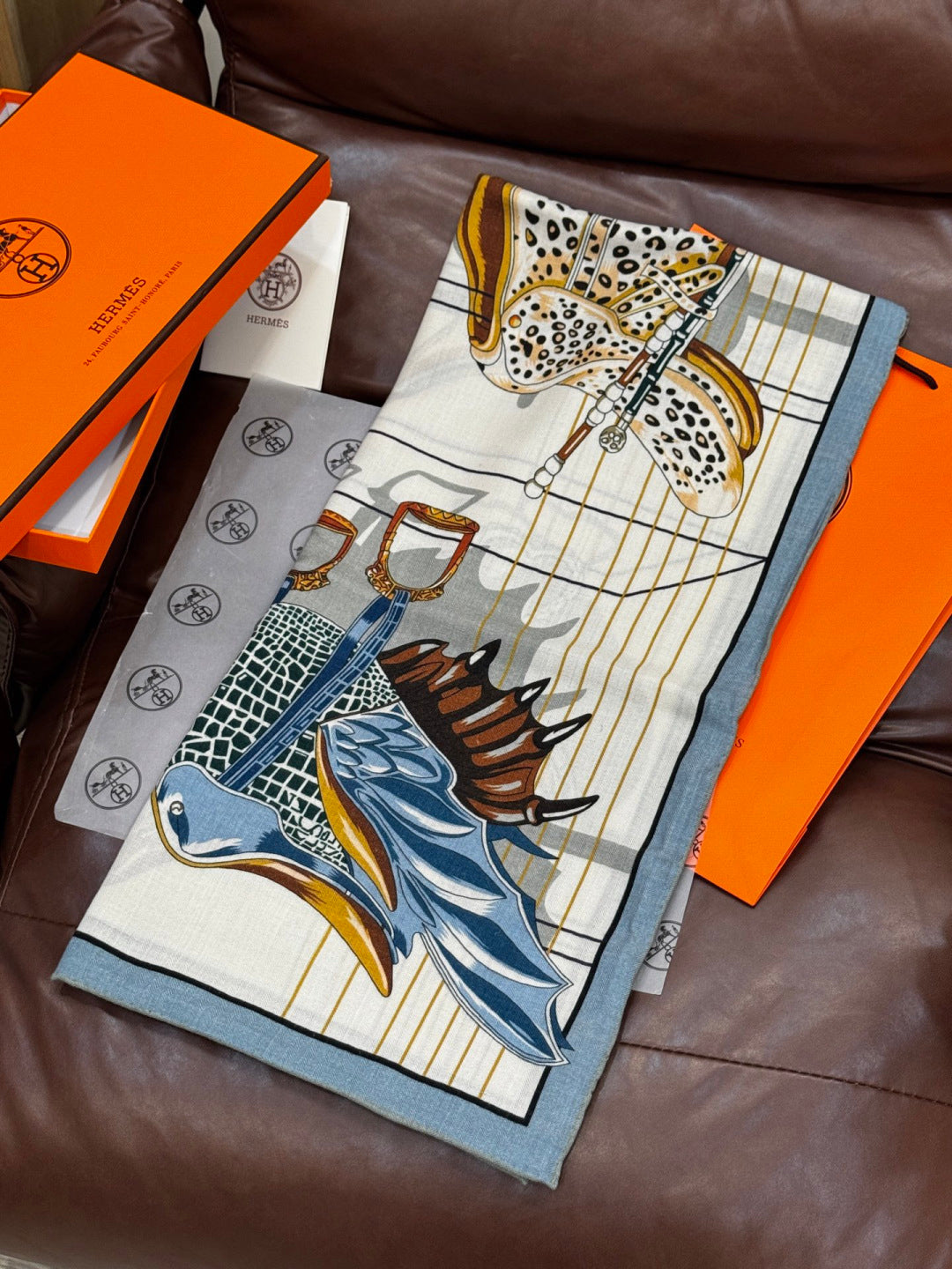 HERMES HERMES 25S SCARF 140 IN SILK CASERE 989488