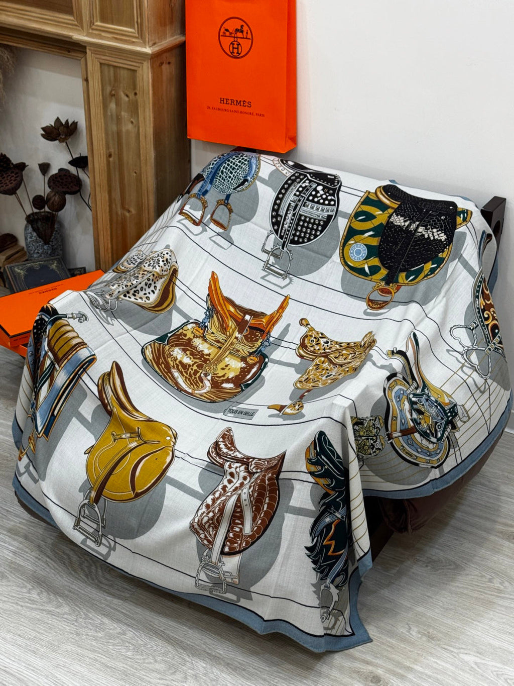HERMES HERMES 25S SCARF 140 IN SILK CASERE 989488