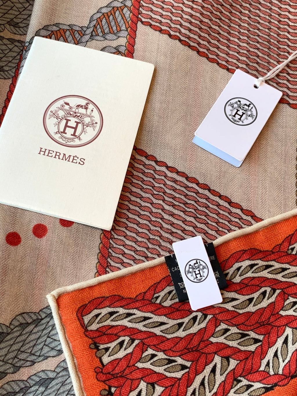 HERMES HERMES 25S SCARF 140 IN SILK 989535