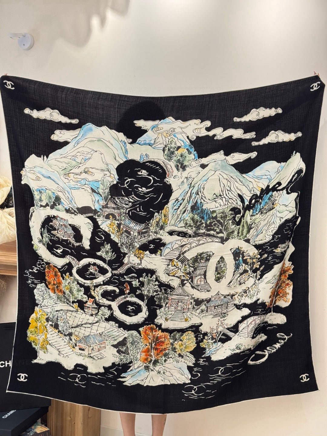 CHANEL 25S SCARF 135 IN CASHMERE 991638