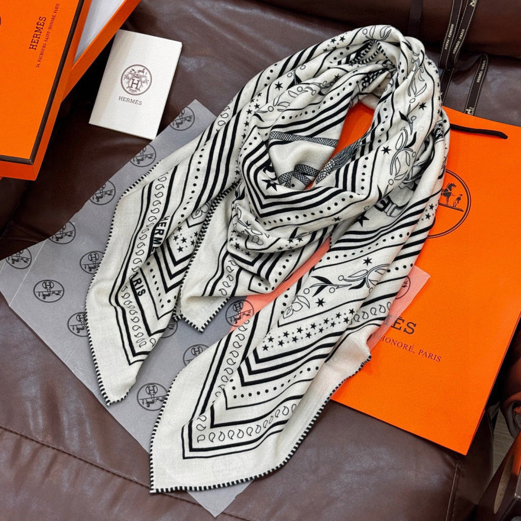HERMES HERMES 25S SCARF 140 IN SILK CASERE 991677