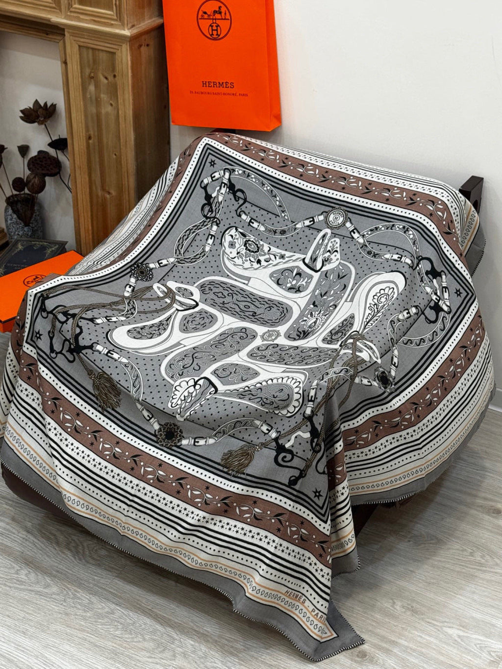 HERMES HERMES 25S SCARF 140 IN SILK CASERE 991678