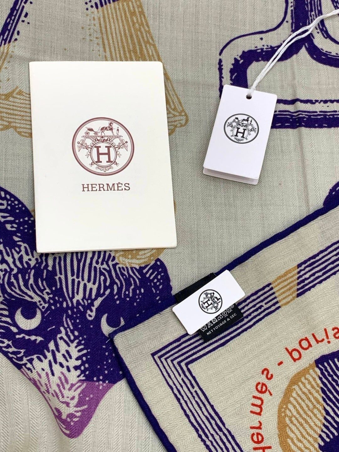 HERMES HERMES 25S SCARF 137 IN SILK CASERE 991688