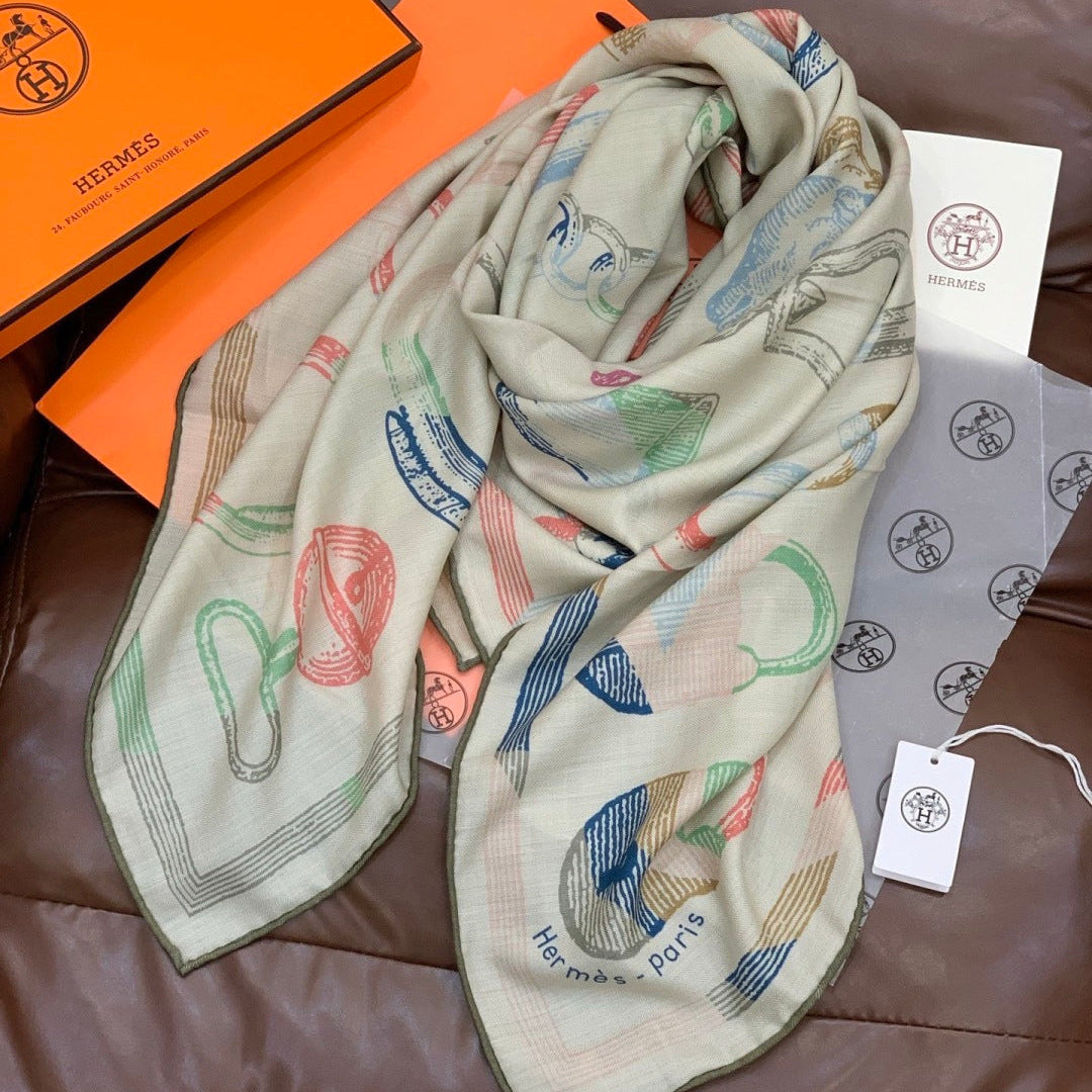 HERMES HERMES 25S SCARF 137 IN SILK CASERE 991689