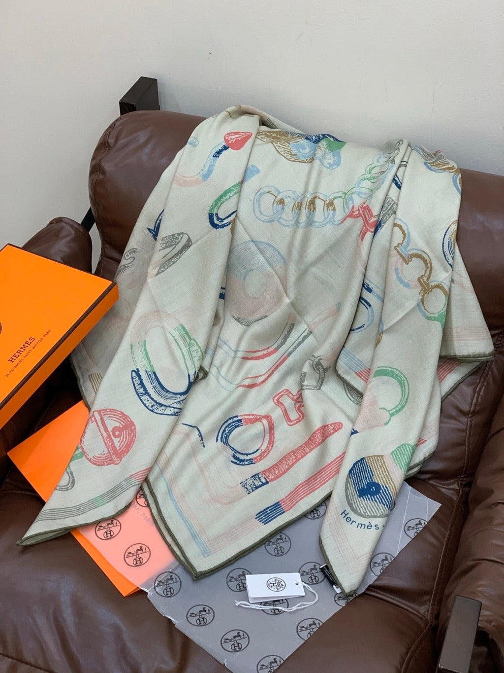 HERMES HERMES 25S SCARF 137 IN SILK CASERE 991689