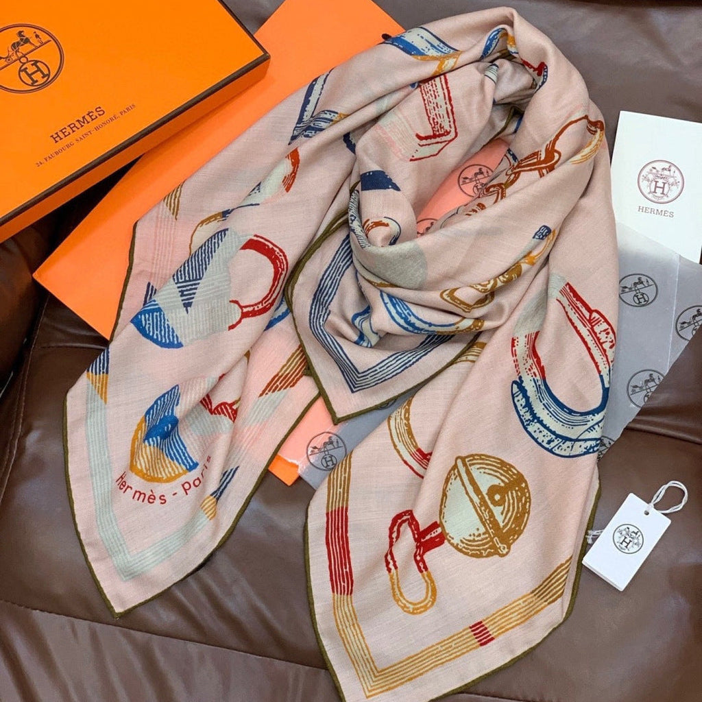 HERMES HERMES 25S SCARF 137 IN SILK CASERE 991691