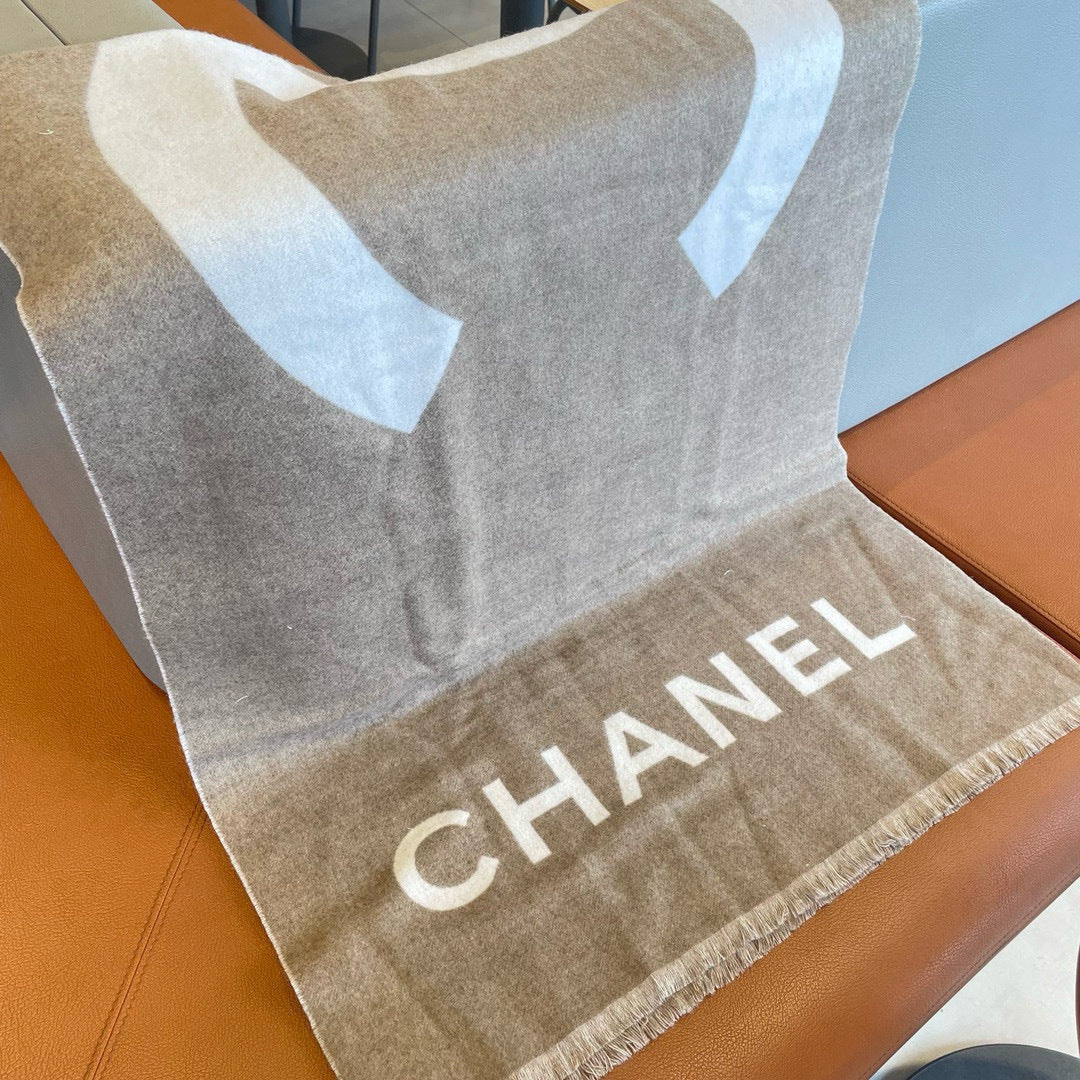 CHANEL 25S SCARF 200 IN CASHMERE 989861