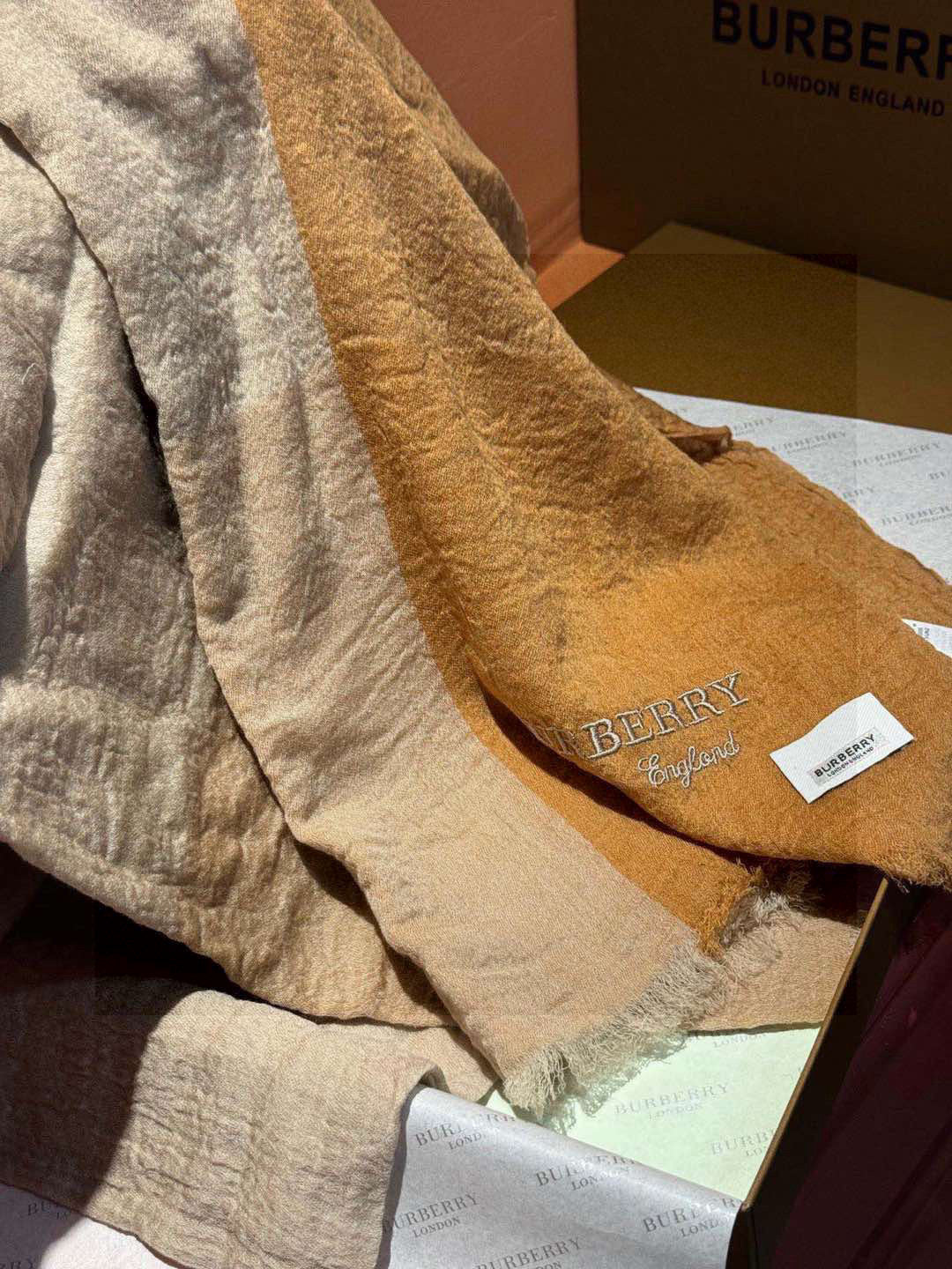 BURBERRY BBR SCARF 180 CM IN CASHMERE 718527