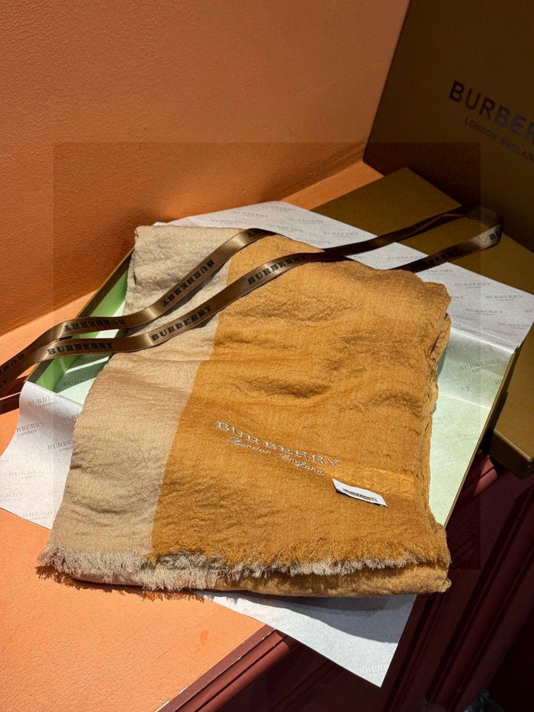 BURBERRY BBR SCARF 180 CM IN CASHMERE 718527