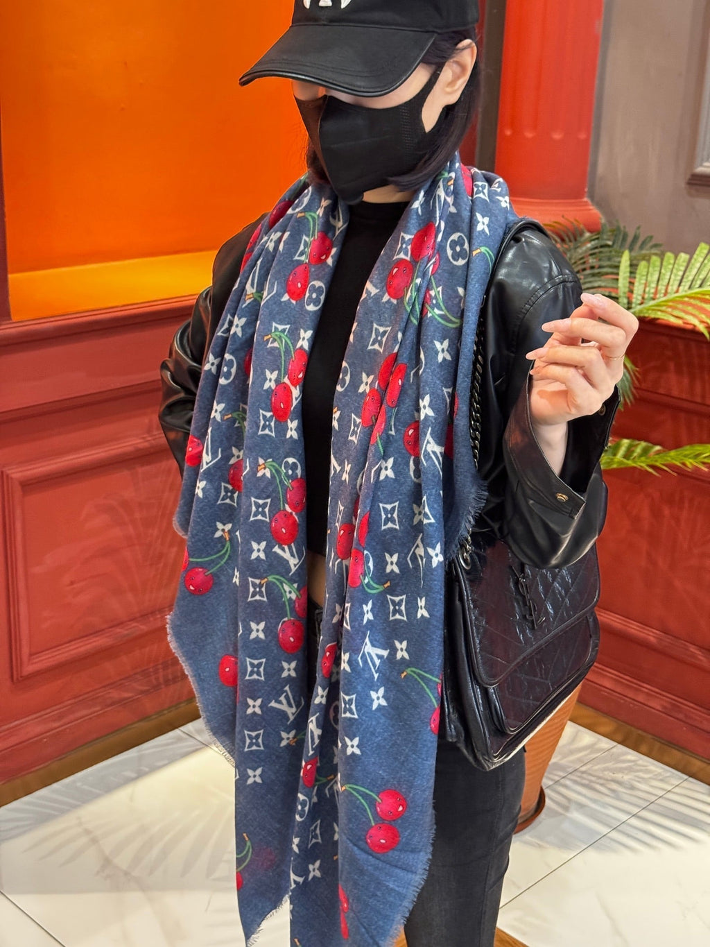 LOUIS VUITTON LV SCARF 140 CM IN CASHMERE 721492
