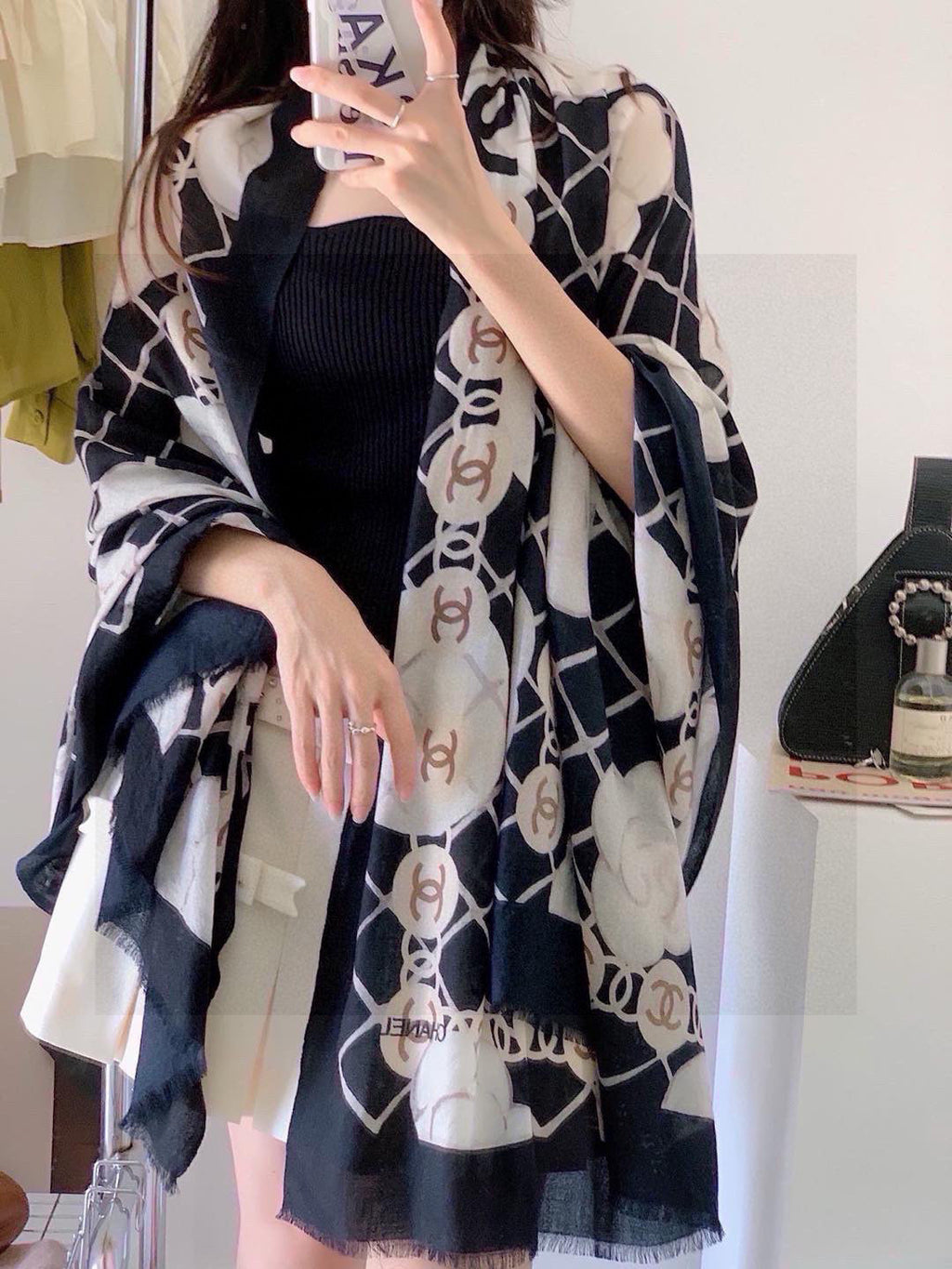 HERMES HERMES 25S SCARF 200 IN SILK 724721