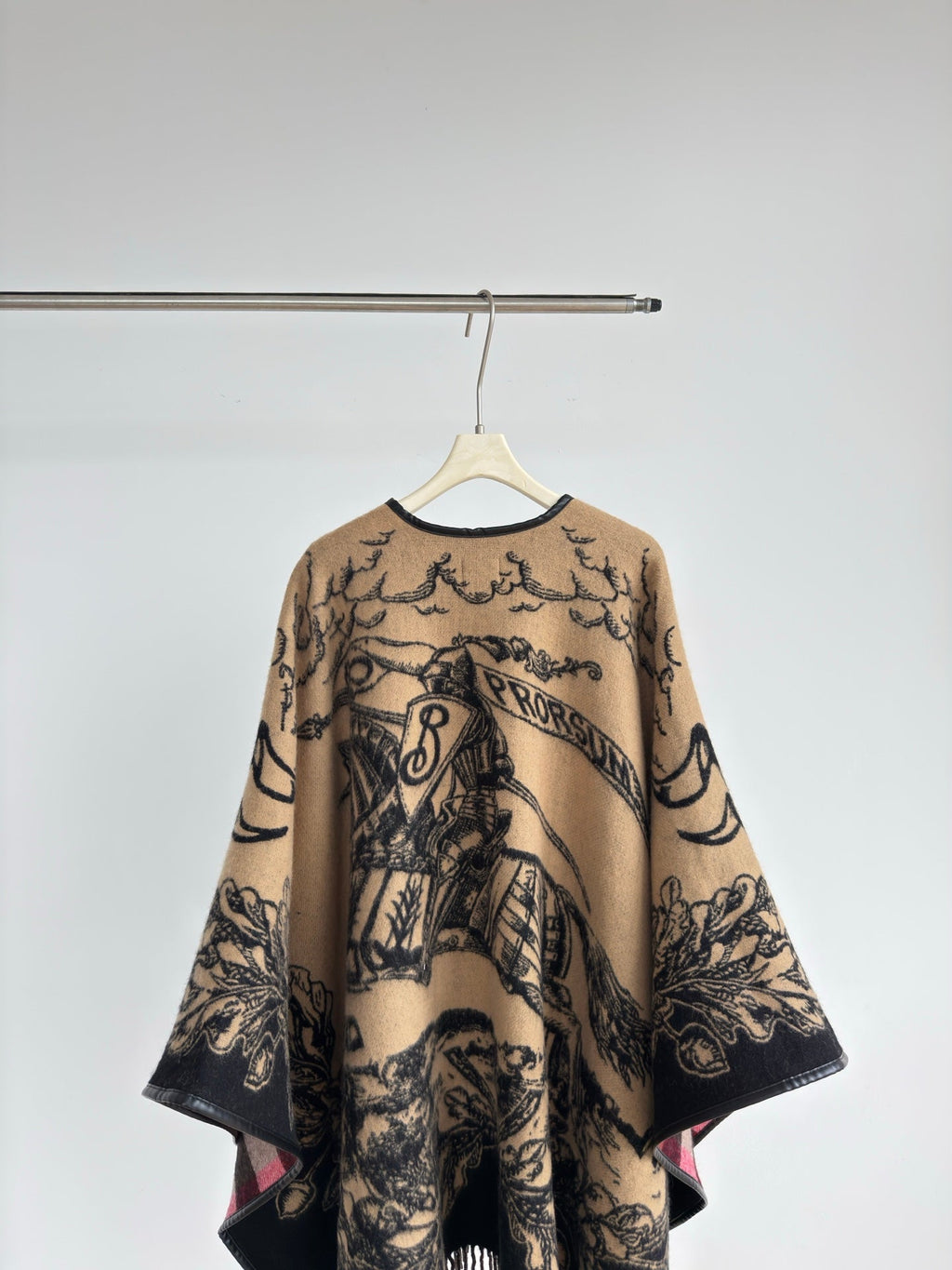 BURBERRY 25S PLAID KNITTED SCARF 146