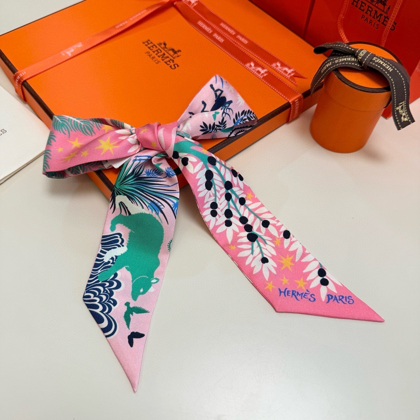 HERMES HERMES 25S SILK NECKERCHIEF 86 IN SILK 714357