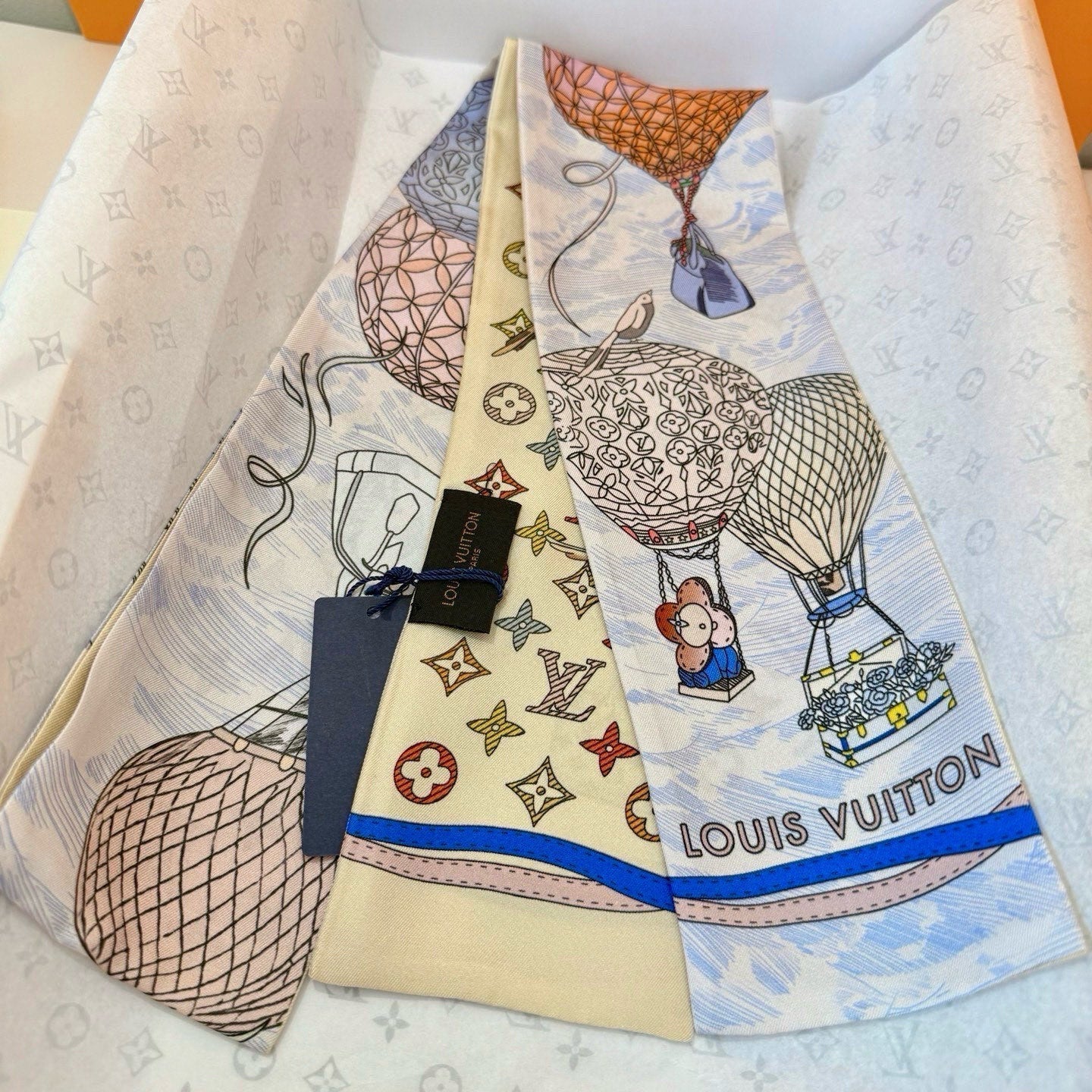 LOUIS VUITTON LV TWILLY 120 CM IN SILK 714368