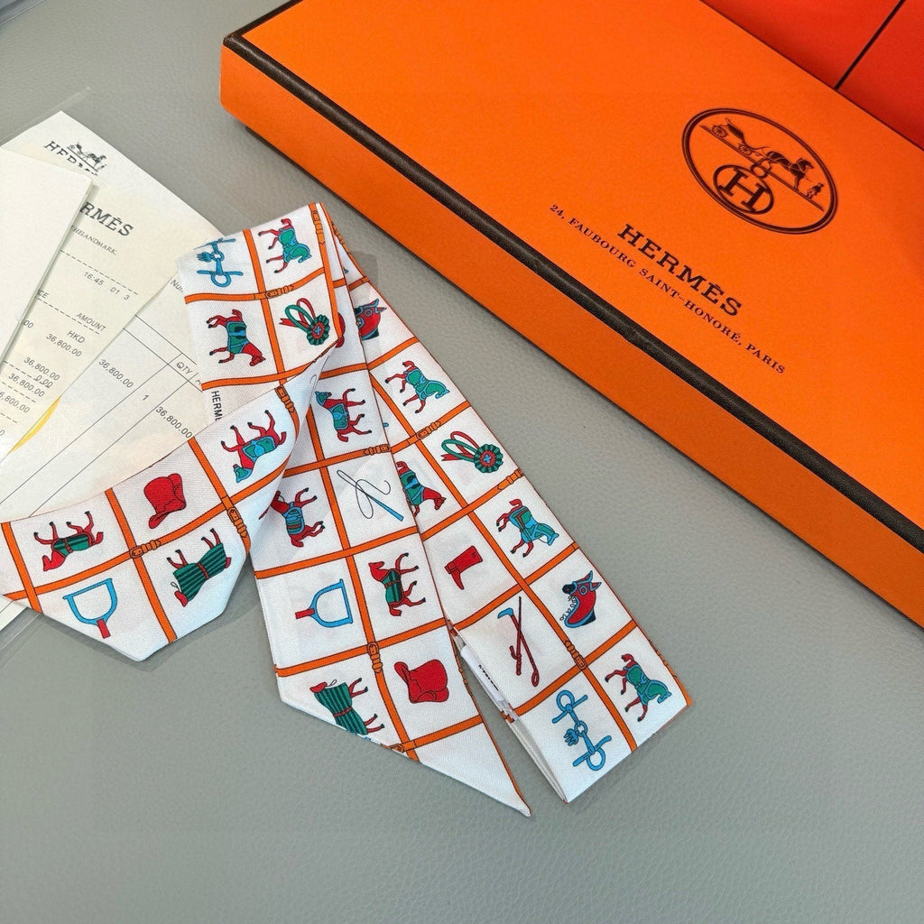 HERMES HERMES 25S SCARF 86 IN SILK 853138