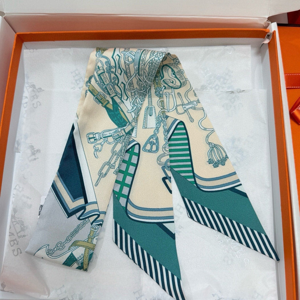 HERMES HERMES 25S SCARF 90 IN SILK 853145