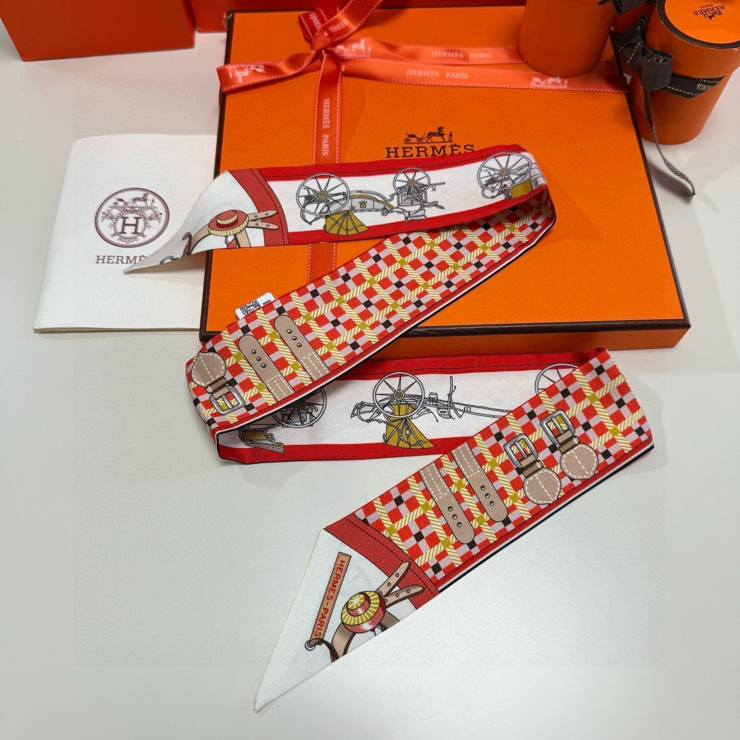HERMES HERMES 25S SCARF 90 IN SILK 854950