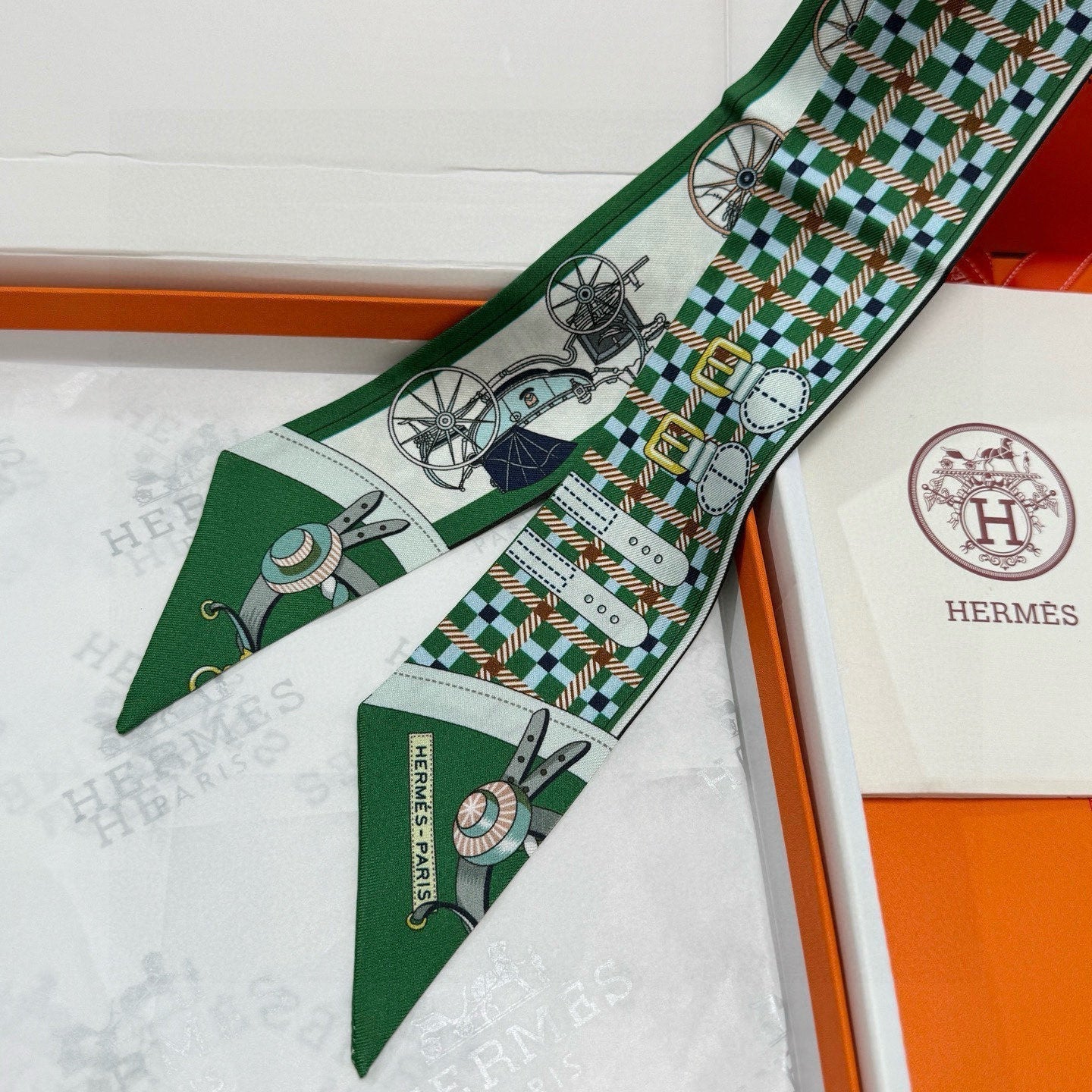 HERMES HERMES 25S SCARF 90 IN SILK 854951