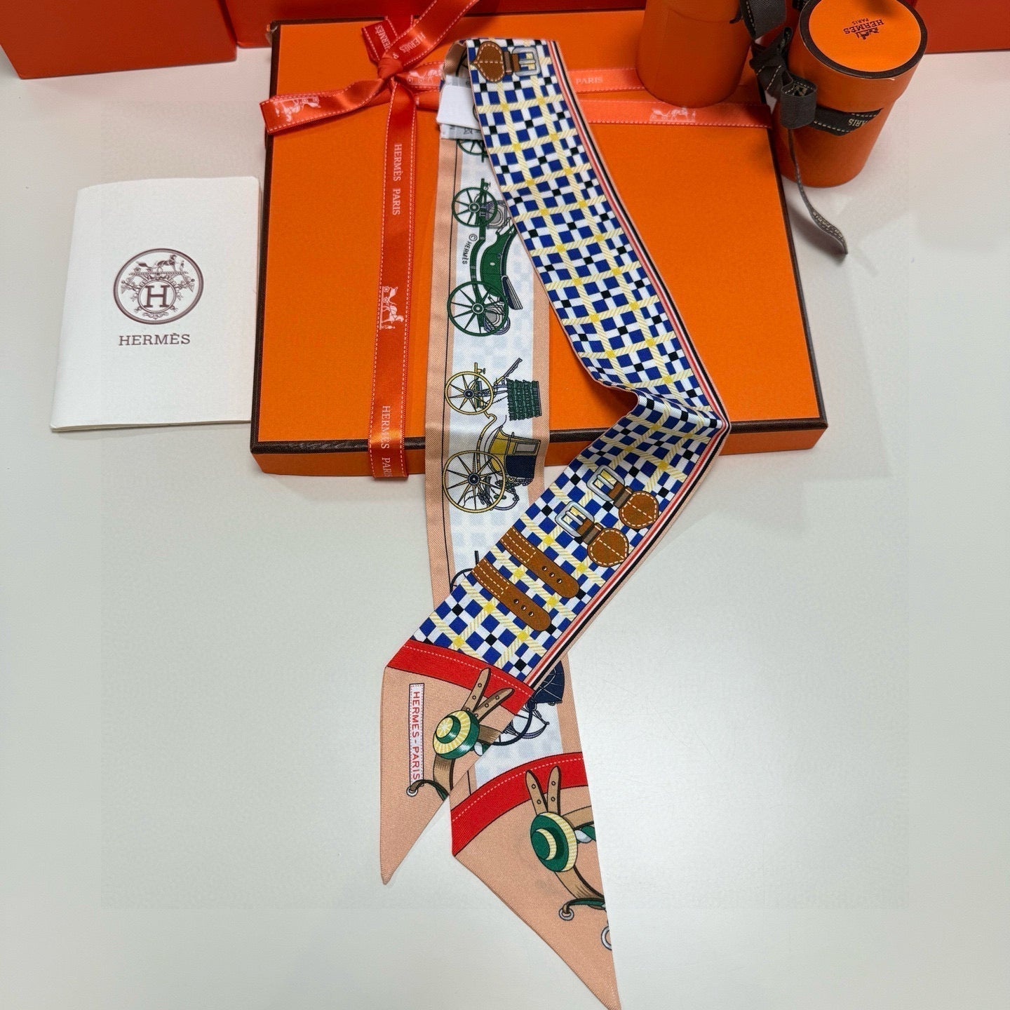 HERMES HERMES 25S SCARF 90 IN SILK 854952