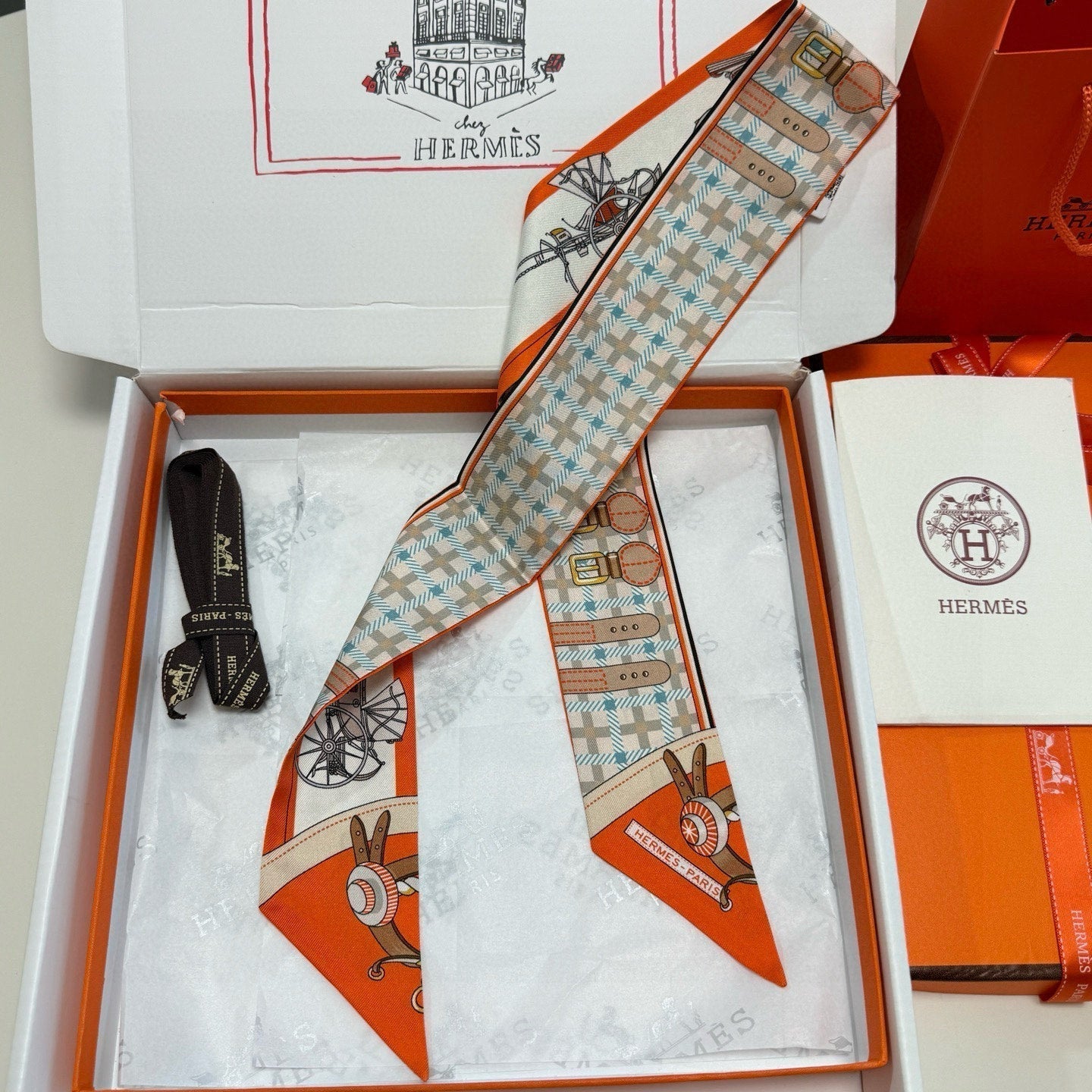 HERMES HERMES 25S SCARF 90 IN SILK 854955