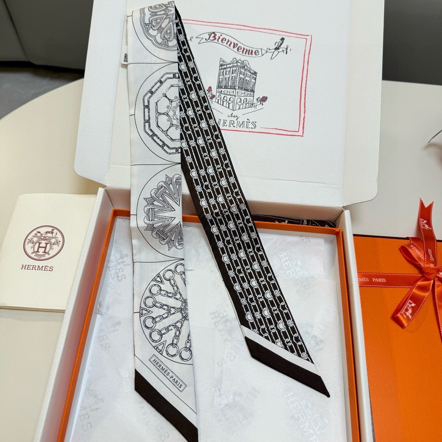 HERMES HERMES 25S SCARF 90 IN SILK 856721