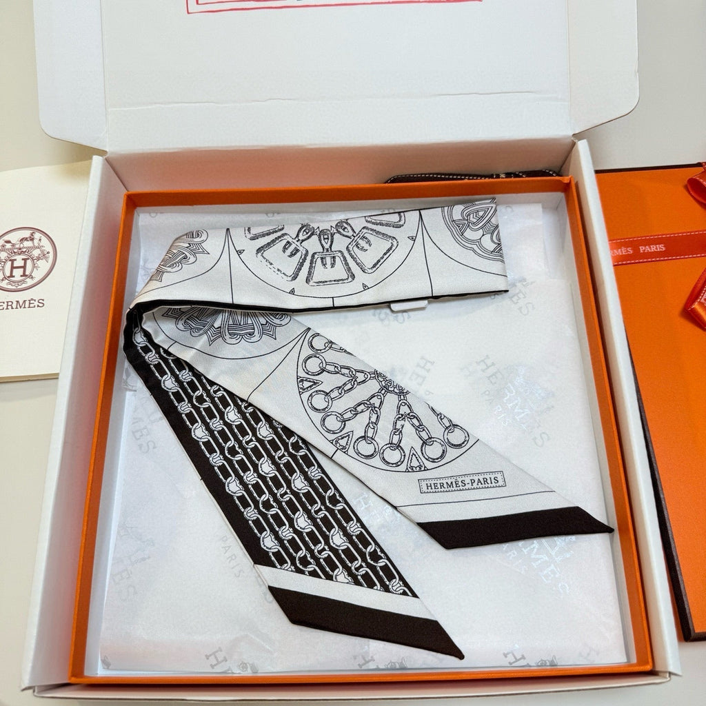 HERMES HERMES 25S SCARF 90 IN SILK 856721