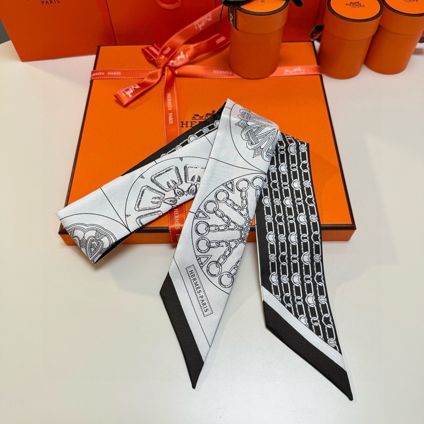 HERMES HERMES 25S SCARF 90 IN SILK 856721
