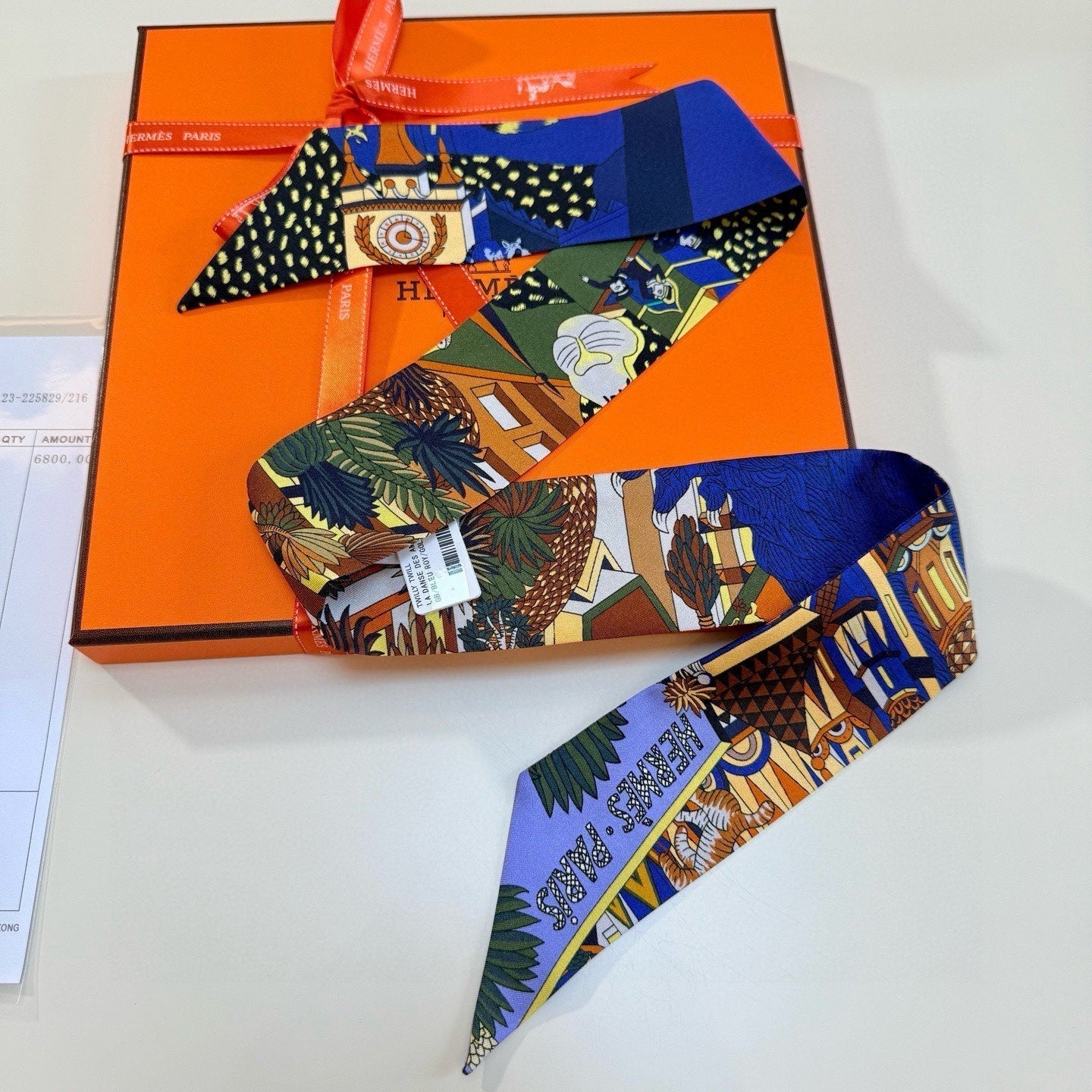 HERMES HERMES 25S NECKERCHIEF 86 IN SILK 989359