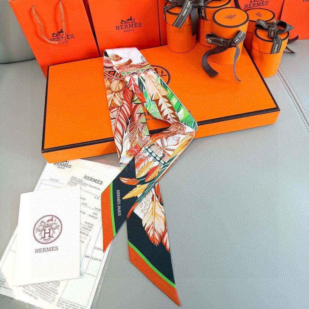 HERMES HERMES 25S NECKERCHIEF 86 IN SILK 991555