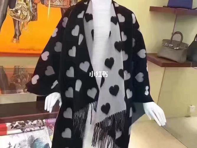 BURBERRY BBR SCARF 140 CM IN CASHMERE 479054