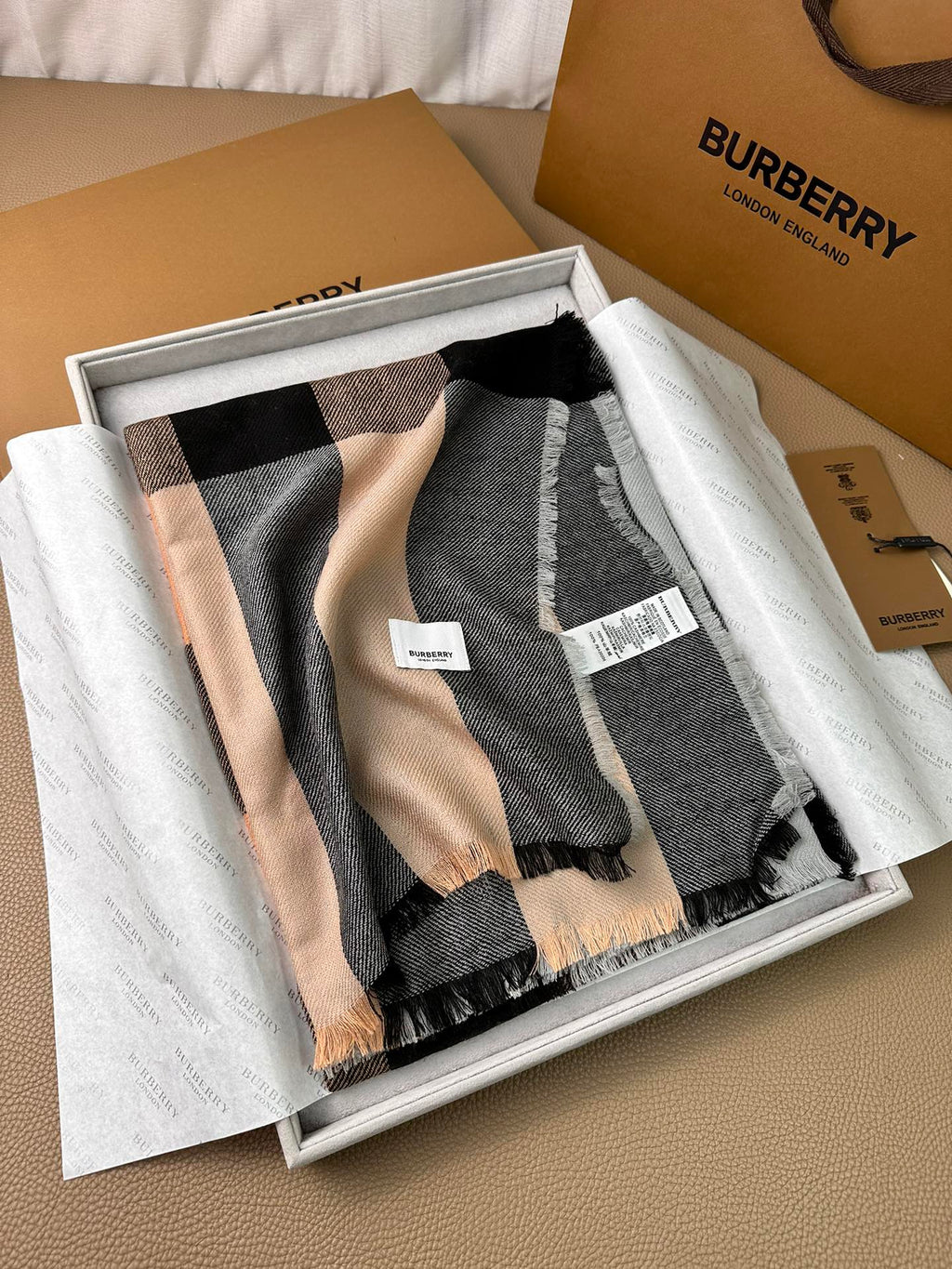 BURBERRY BBR SCARF 200 CM IN CASHMERE 474278