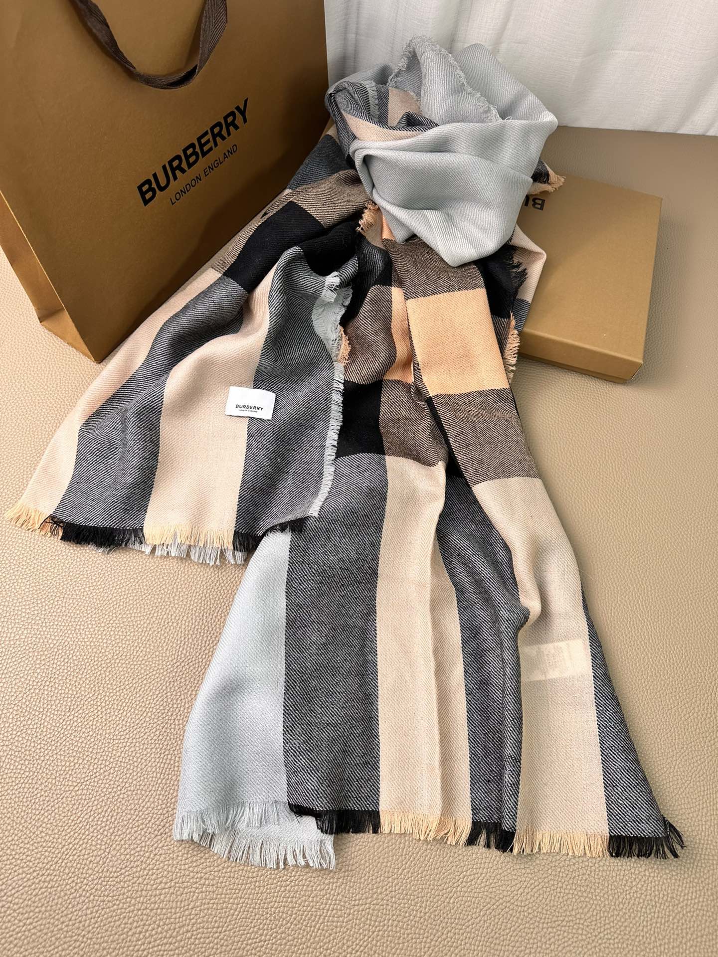 BURBERRY BBR SCARF 200 CM IN CASHMERE 474278