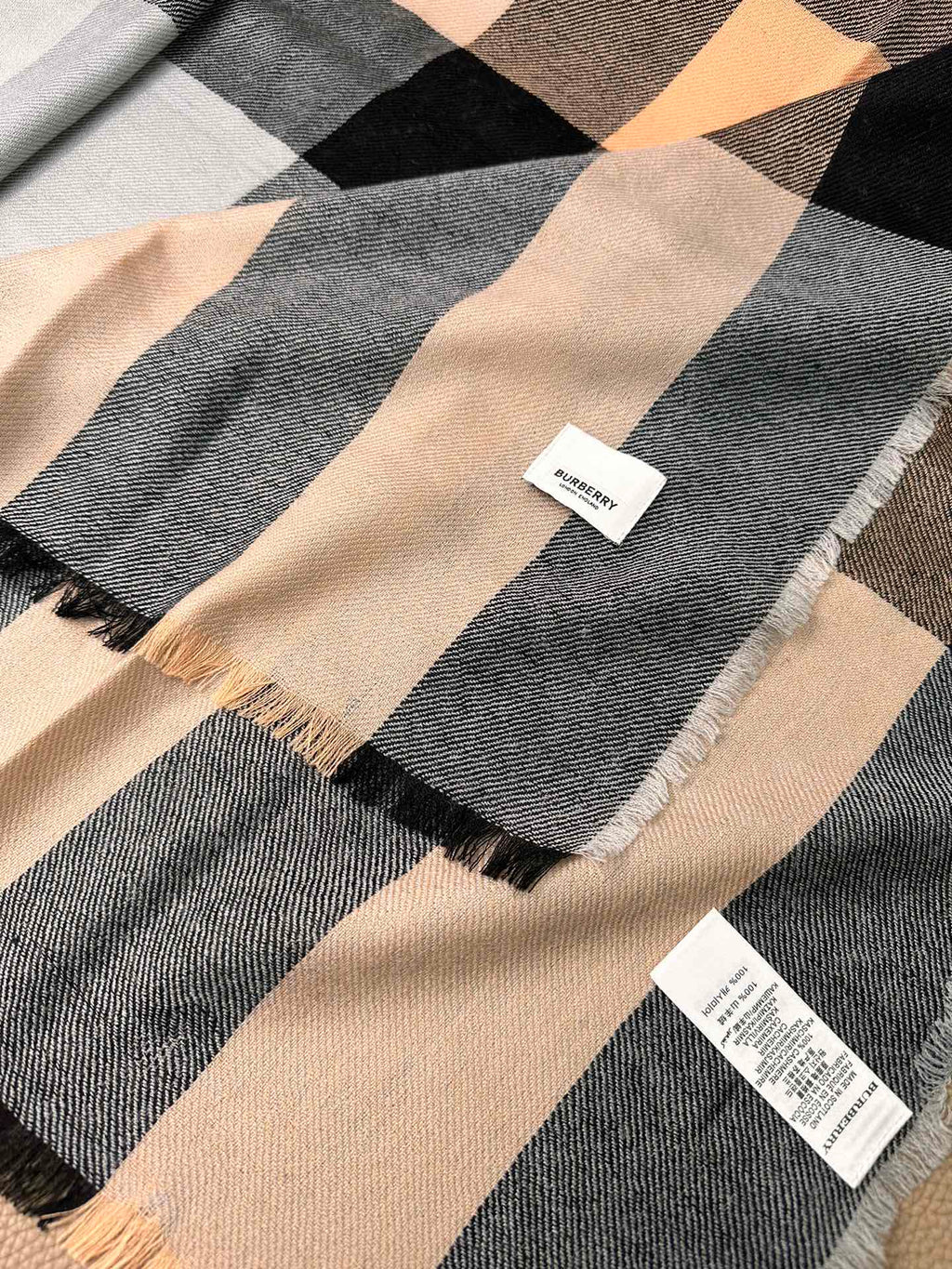 BURBERRY BBR SCARF 200 CM IN CASHMERE 474278