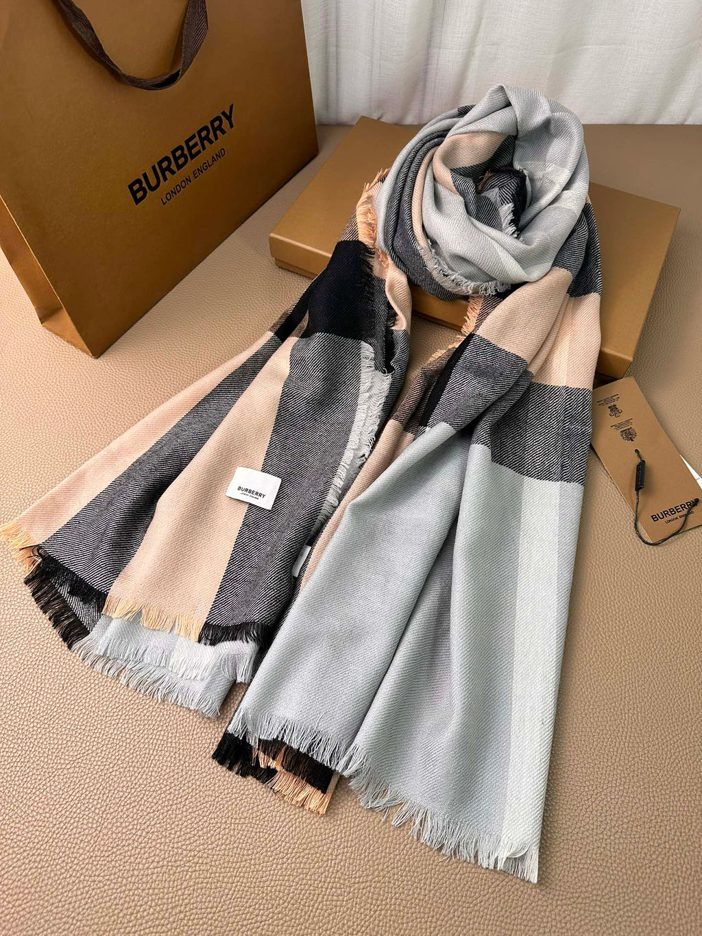 BURBERRY BBR SCARF 200 CM IN CASHMERE 474278