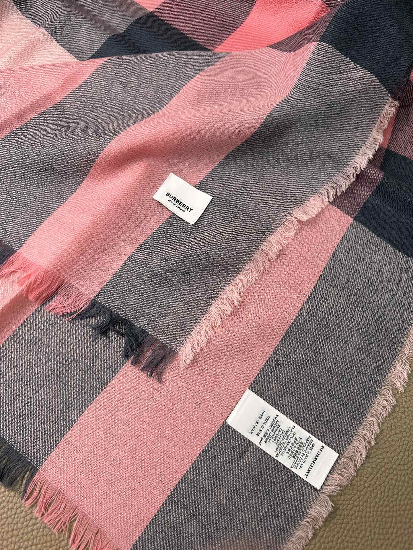 BURBERRY BBR SCARF 200 CM IN CASHMERE 474279