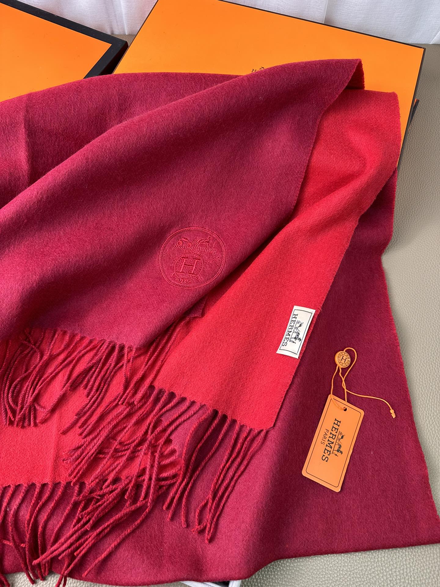 HERMES DOUBLE-FACE SCARF 200 CM IN CRIMSON RED CASERE