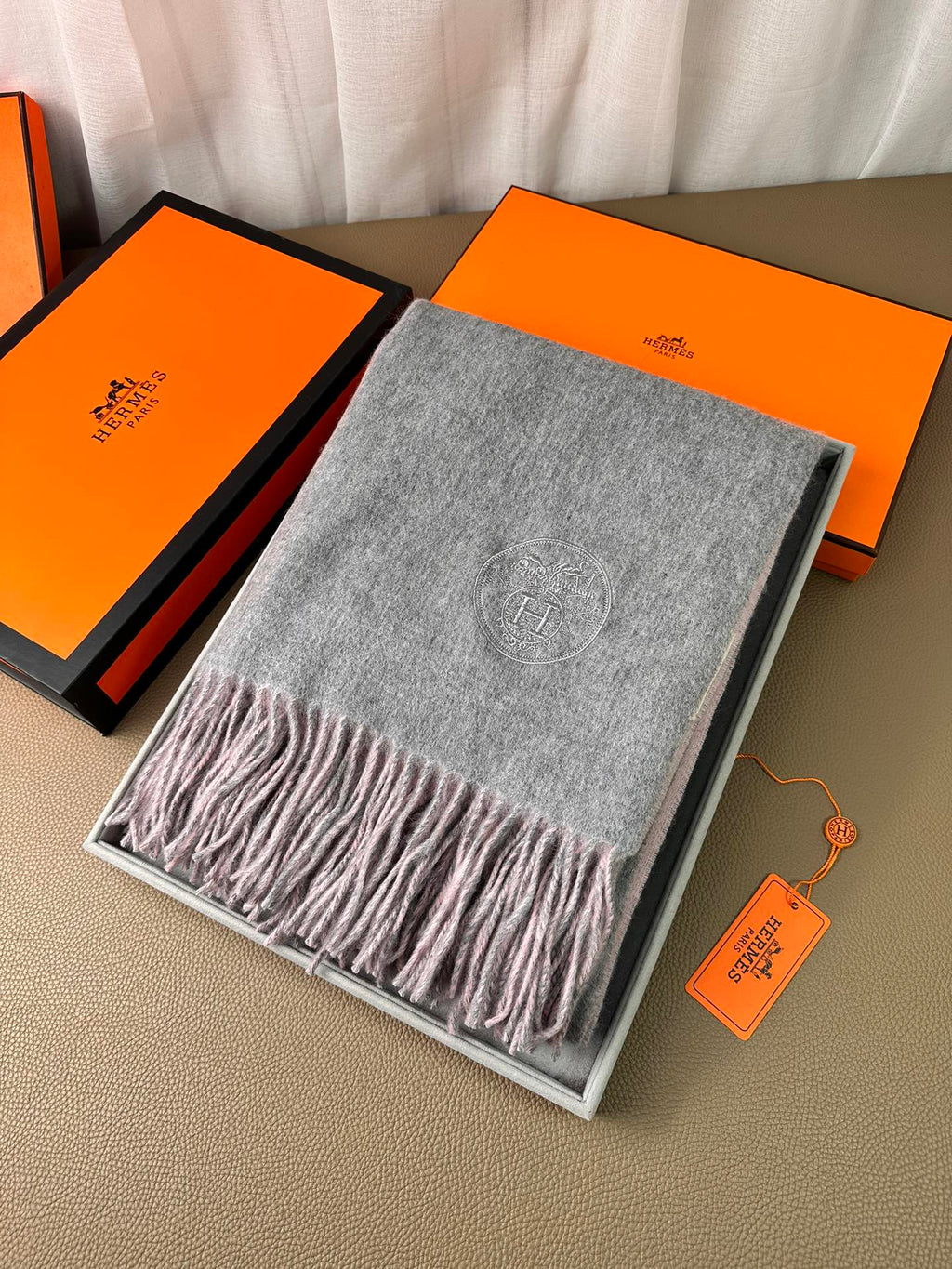 HERMES DOUBLE-FACE SCARF 200 CM IN LIGHT PINK AND GREY CASERE