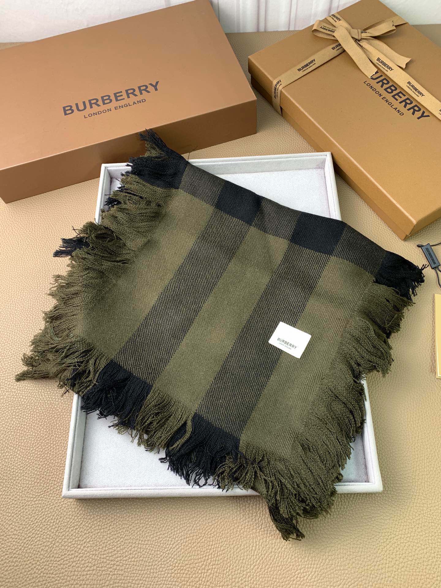 BURBERRY BBR SCARF 240 CM IN CASHMERE 508525