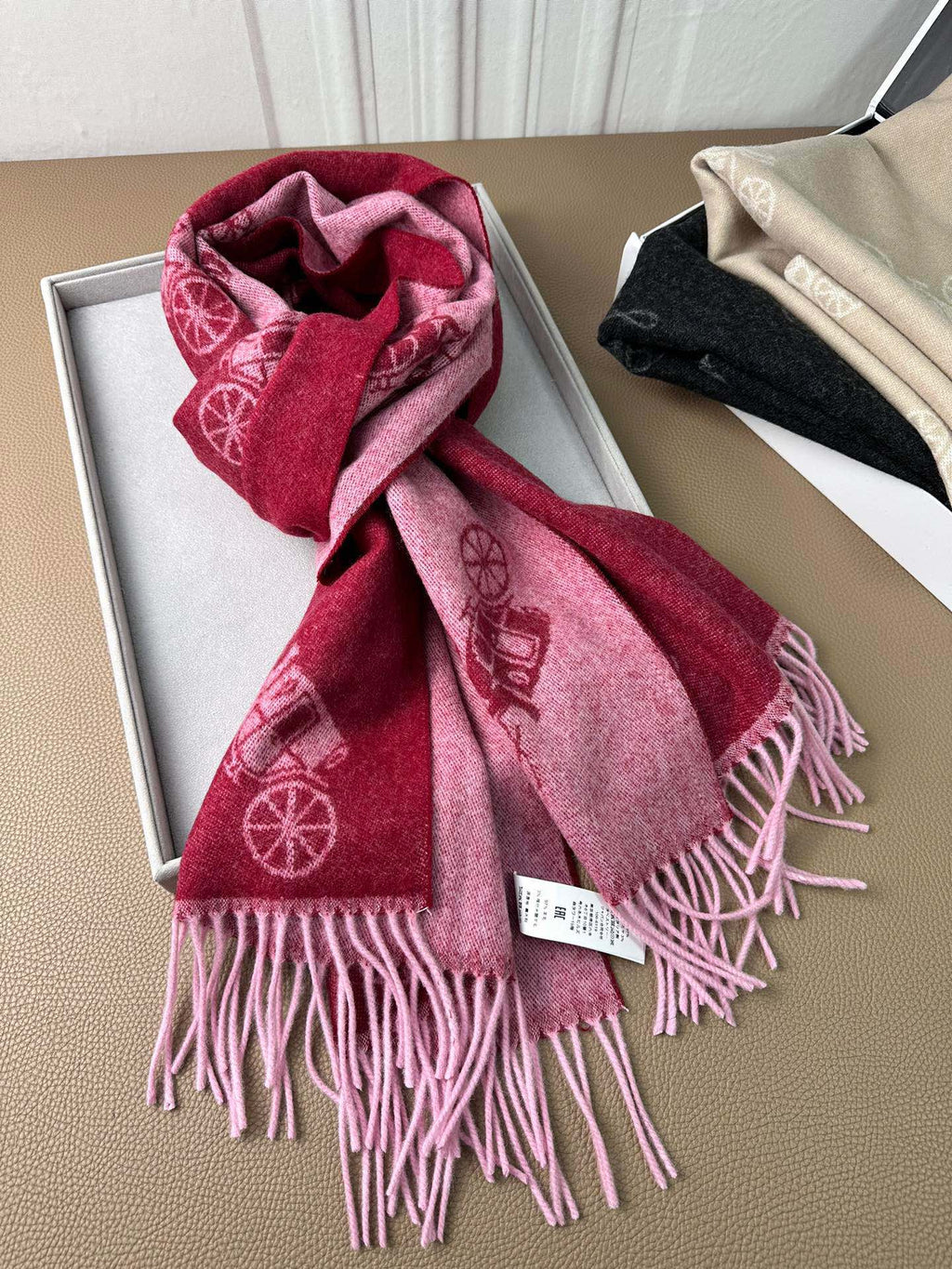 COACH HORSE & CARRIAGE PRINT SCARF 195 CM IN RED PINK 375240
