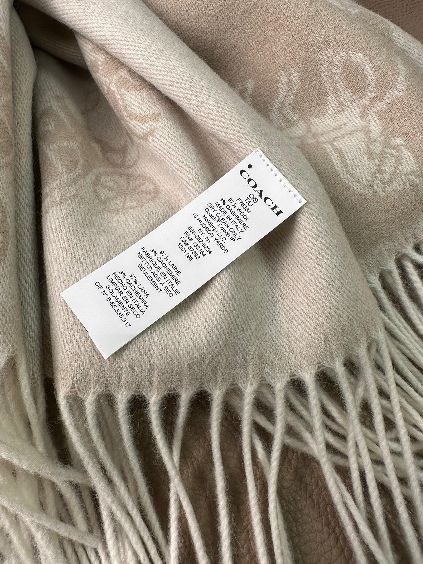 COACH HORSE & CARRIAGE PRINT SCARF 195 CM IN BEIGE WOOL 375241