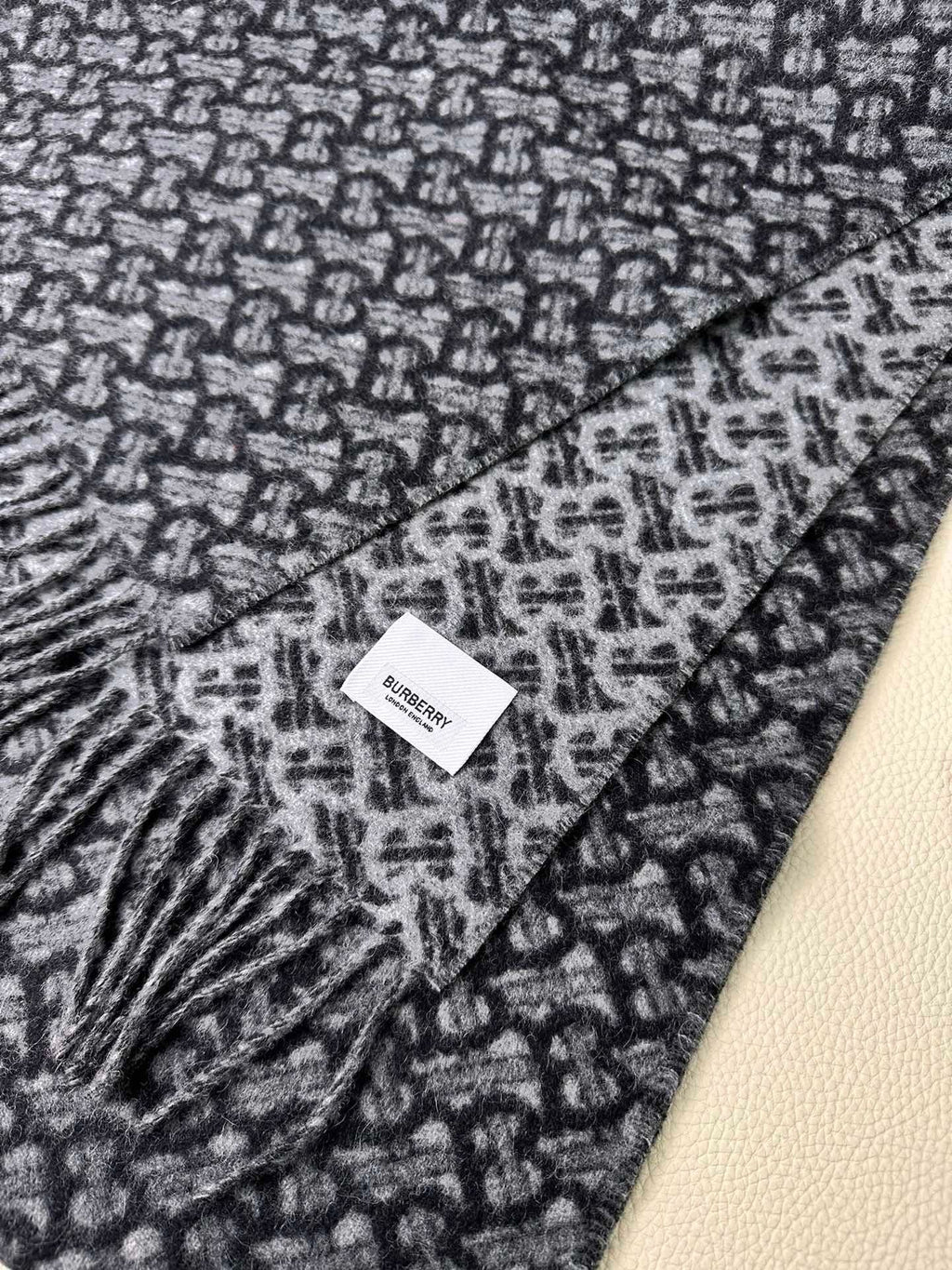 BURBERRY SCARF 168 CM IN DARK GRAY CASHMERE 394721