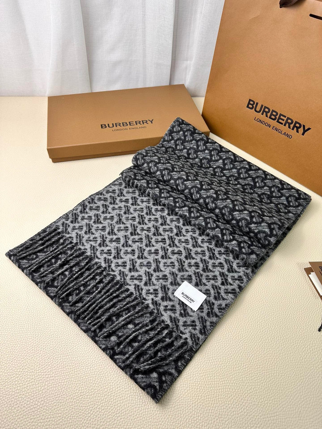 BURBERRY SCARF 168 CM IN DARK GRAY CASHMERE 394721