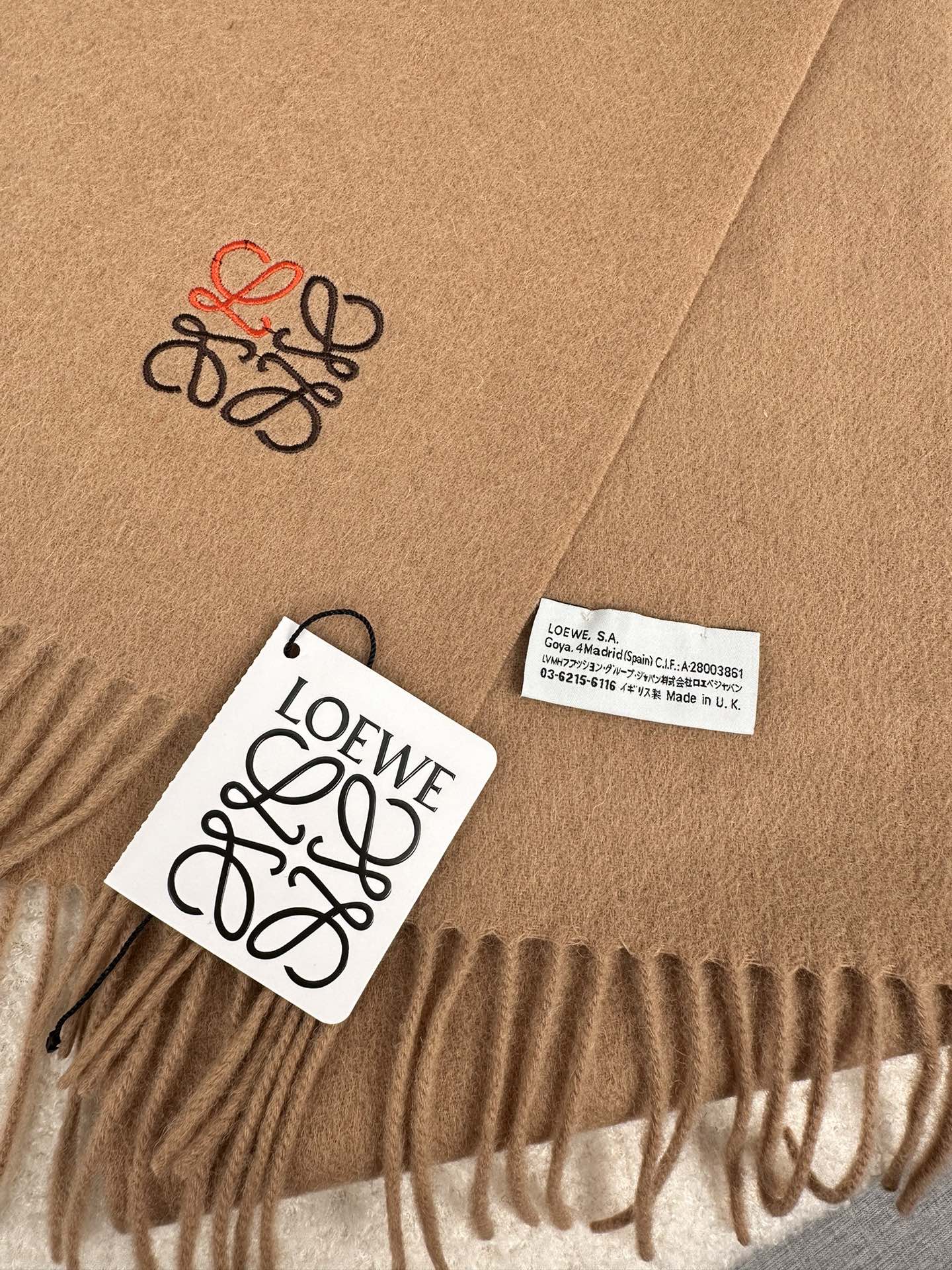 LOEWE SCARF 180 CM IN CAMEL BEIGE CASHMERE 353156