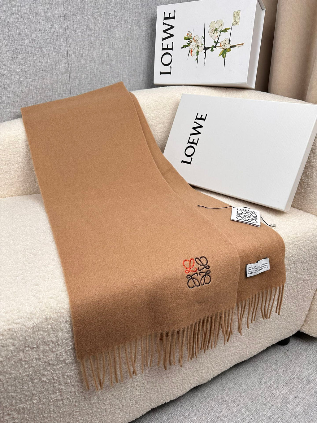LOEWE SCARF 180 CM IN CAMEL BEIGE CASHMERE 353156