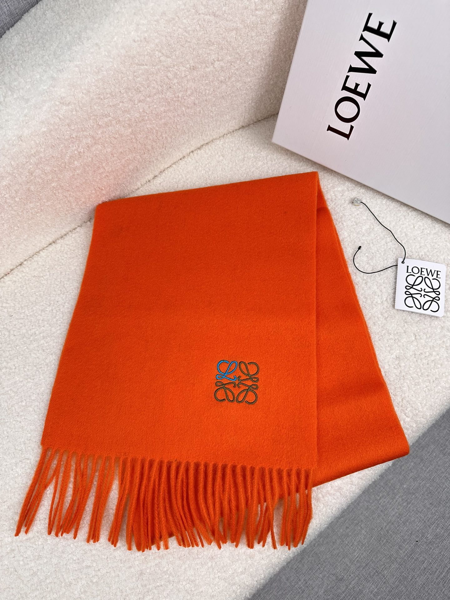 LOEWE SCARF 180 CM IN FIRE ORANGE CASHMERE 353154