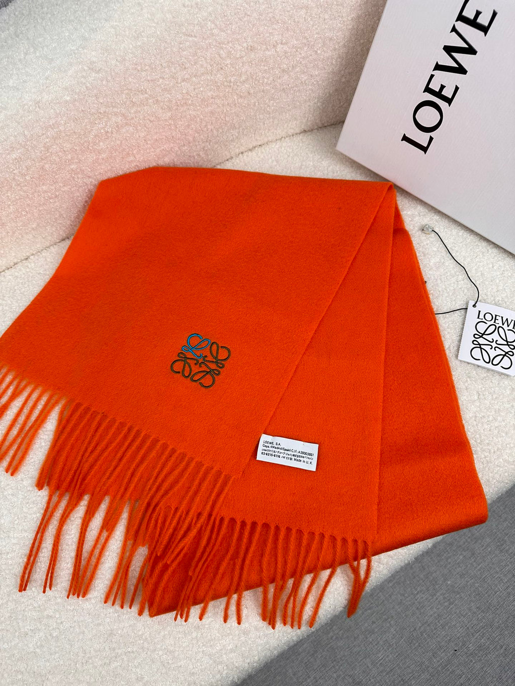 LOEWE SCARF 180 CM IN FIRE ORANGE CASHMERE 353154